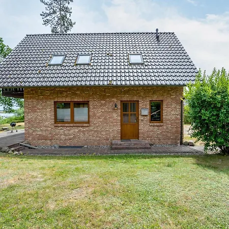 Ferienhaus Haus 11 *